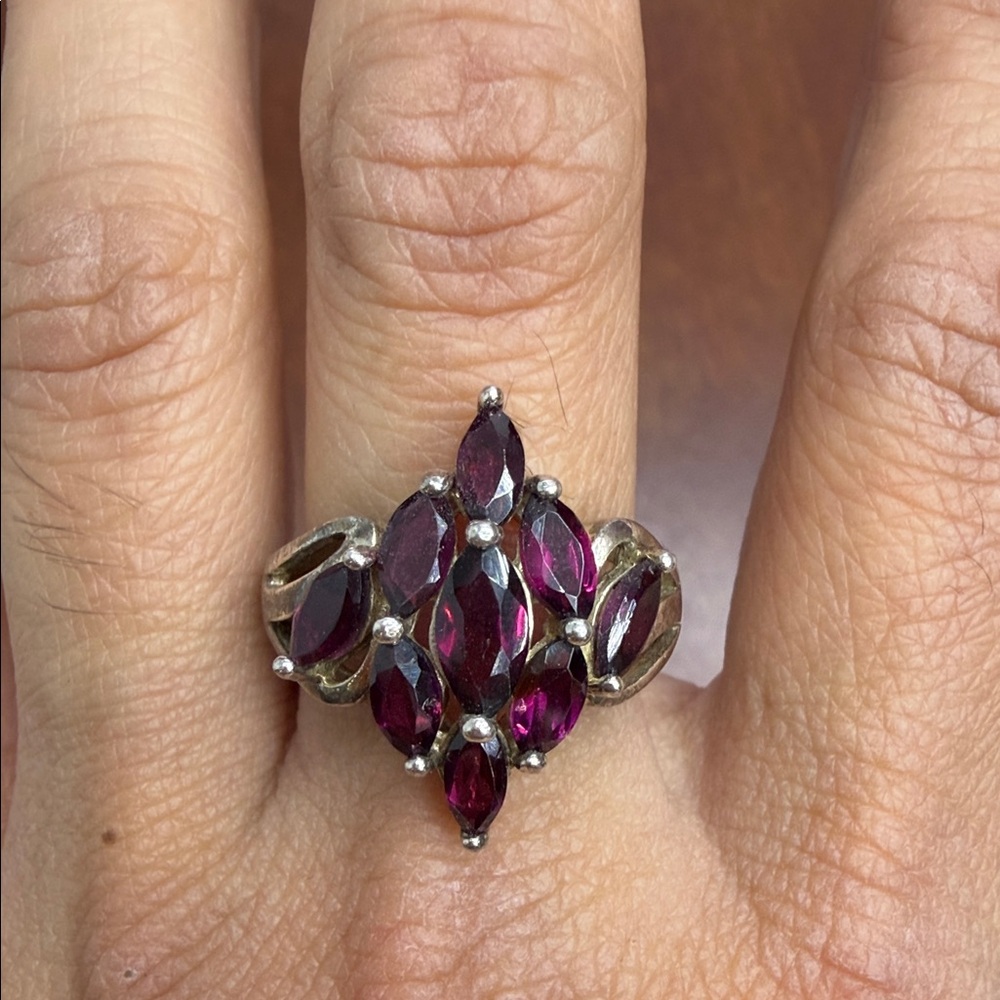 Vintage Avon Rhodolite Garnet Sterling Silver Ring